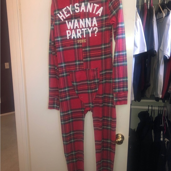 Holiday VS PINK onesie - Picture 3 of 3